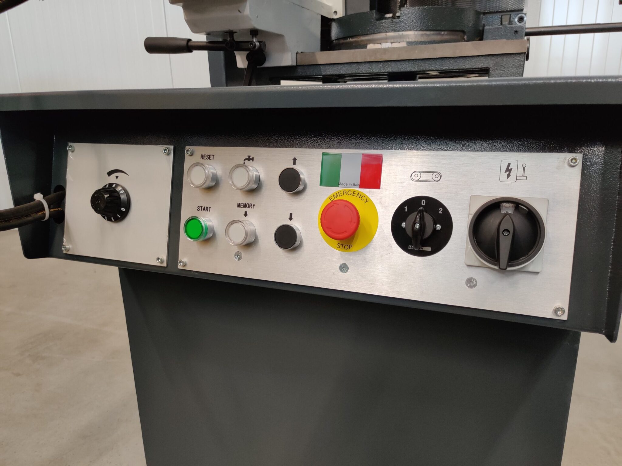Metaallintzaagmachine semi-automatisch 400V, fabr. ISTech - type Easy261SA - Afbeelding 6