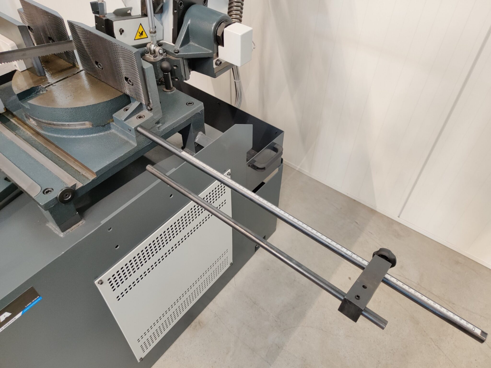 Metaallintzaagmachine semi-automatisch 400V, fabr. ISTech - type Easy261SA - Afbeelding 7