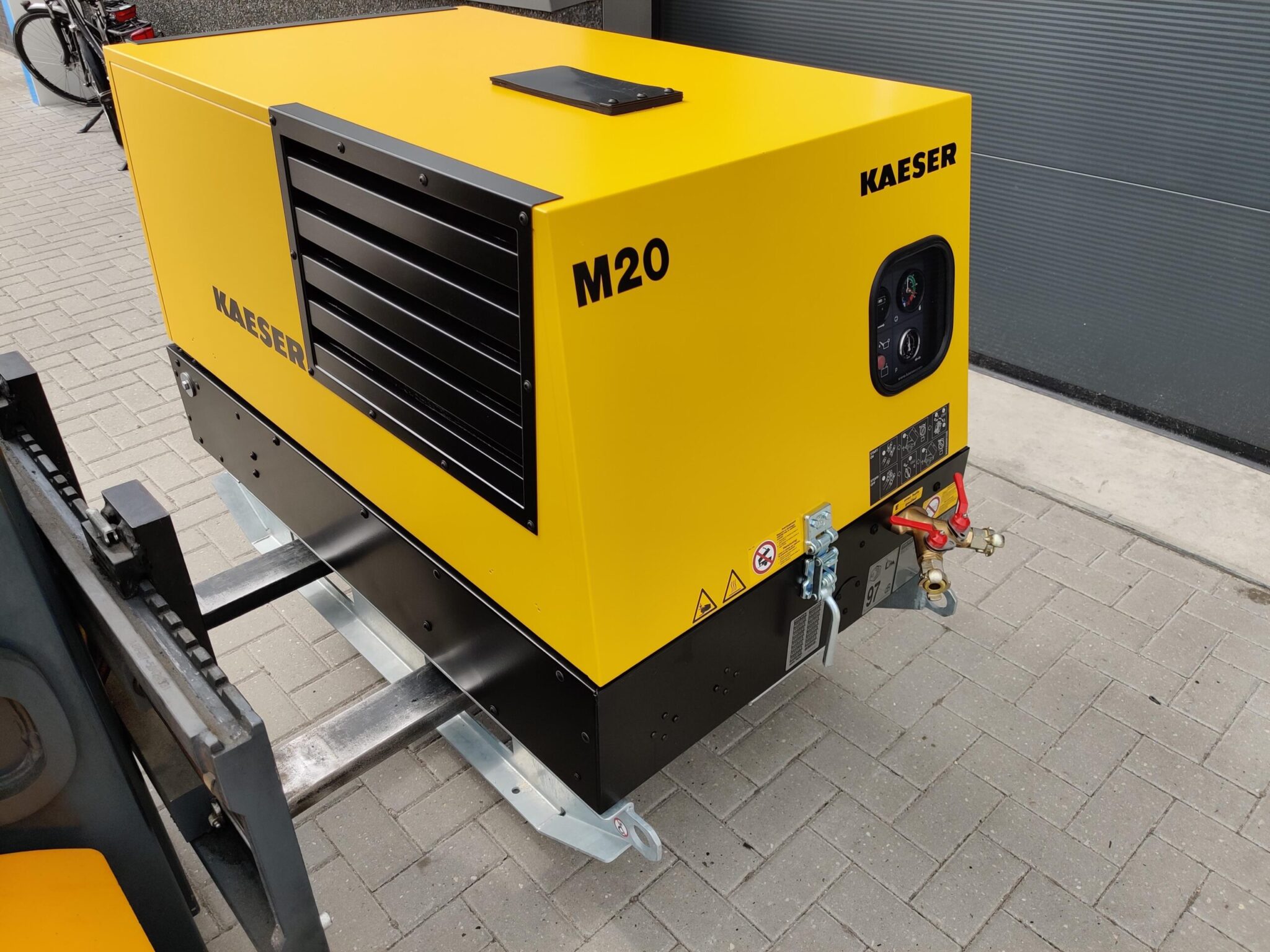 Kaeser - type M20 SKID - Mobiele schroefcompressor - 7 bar - Afbeelding 3