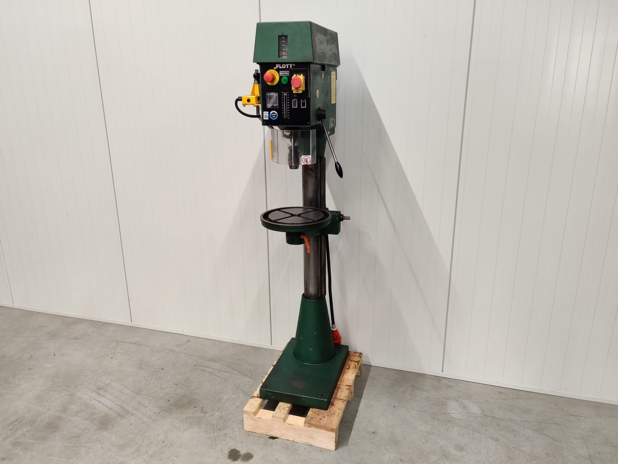 Kolomboormachine 400V, fabr. Flott - type SB2316LF (Gebruikt)