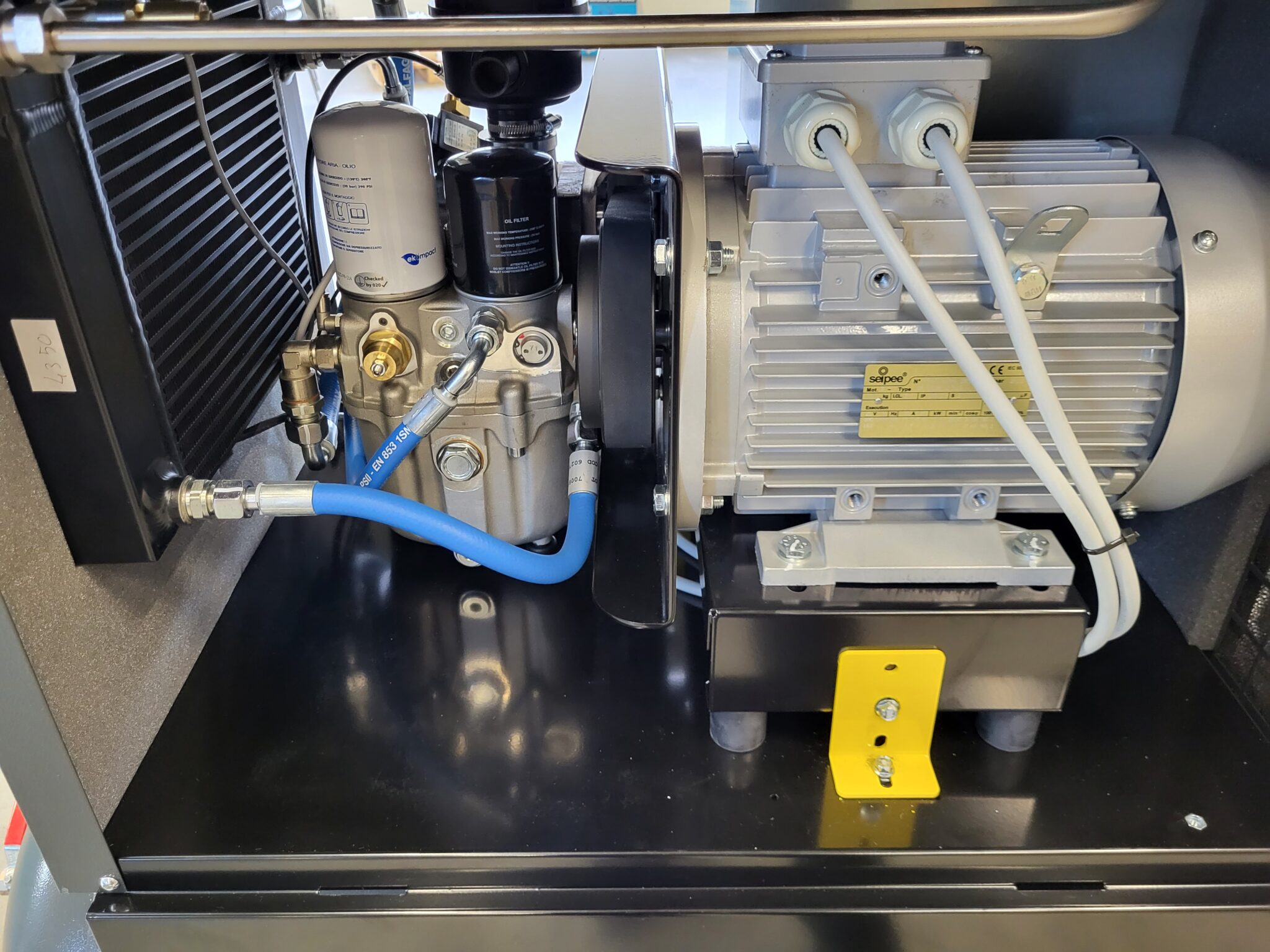 Schroefcompressor met droger 7,5kW - 400V, fabr. KTC - type S 10-270 D (Gebruikt) - Afbeelding 7