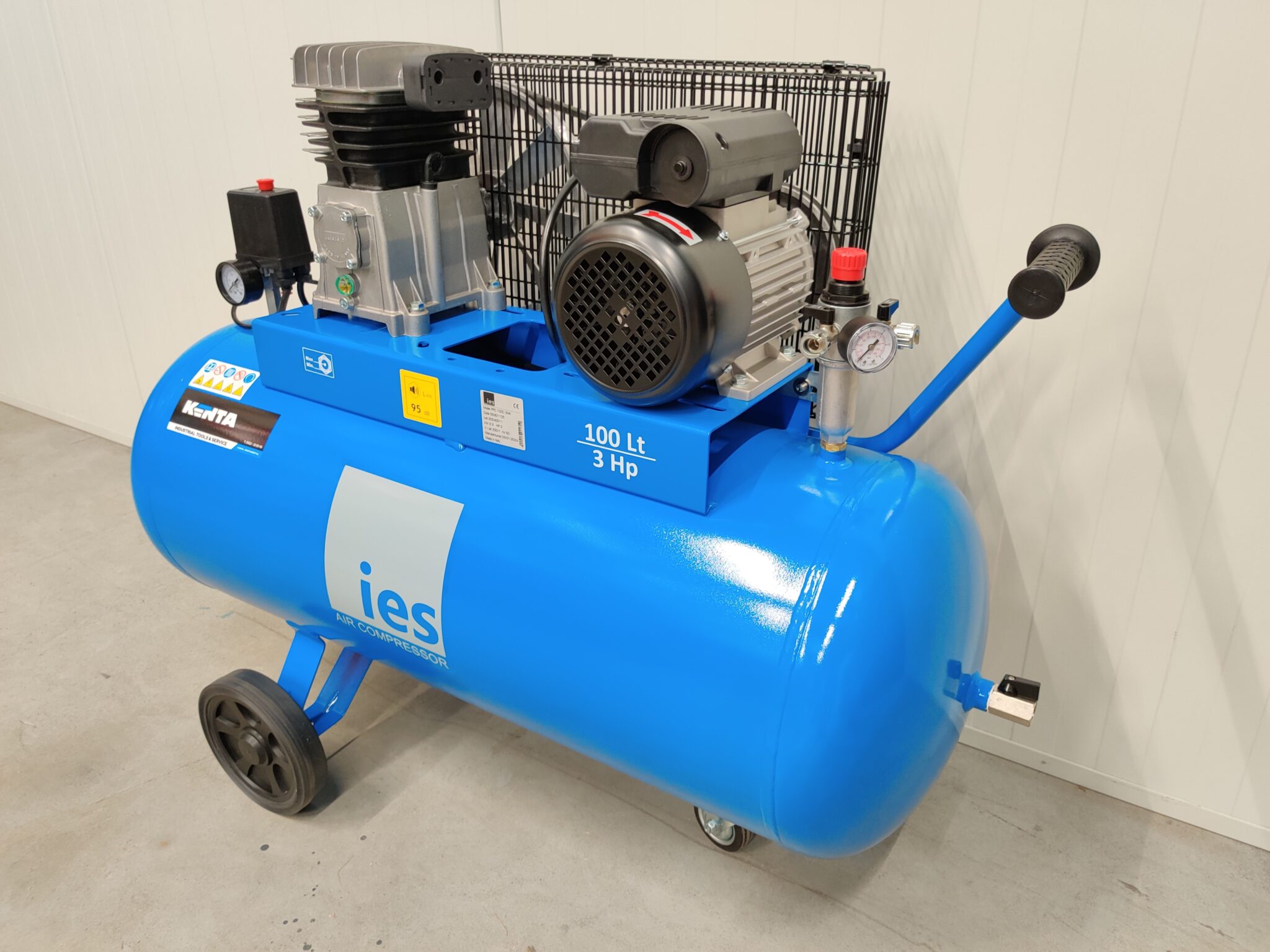 IES - Zuigercompressor op wielen 10bar - 3PK - 100L - 230V