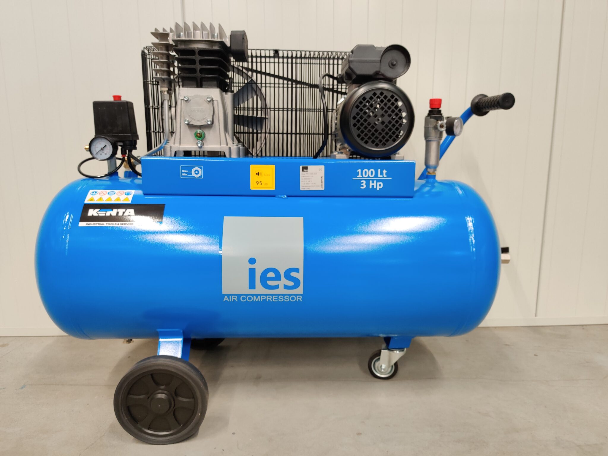 IES - Zuigercompressor op wielen 10bar - 3PK - 100L - 230V - Afbeelding 4