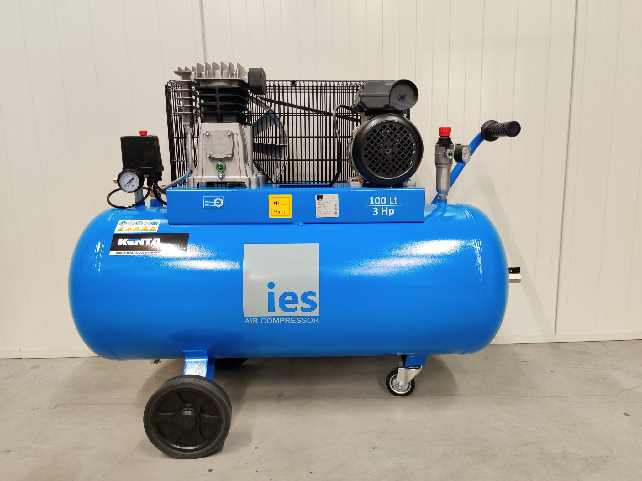 IES - Zuigercompressor op wielen 10bar - 3PK - 100L - 230V - Afbeelding 3
