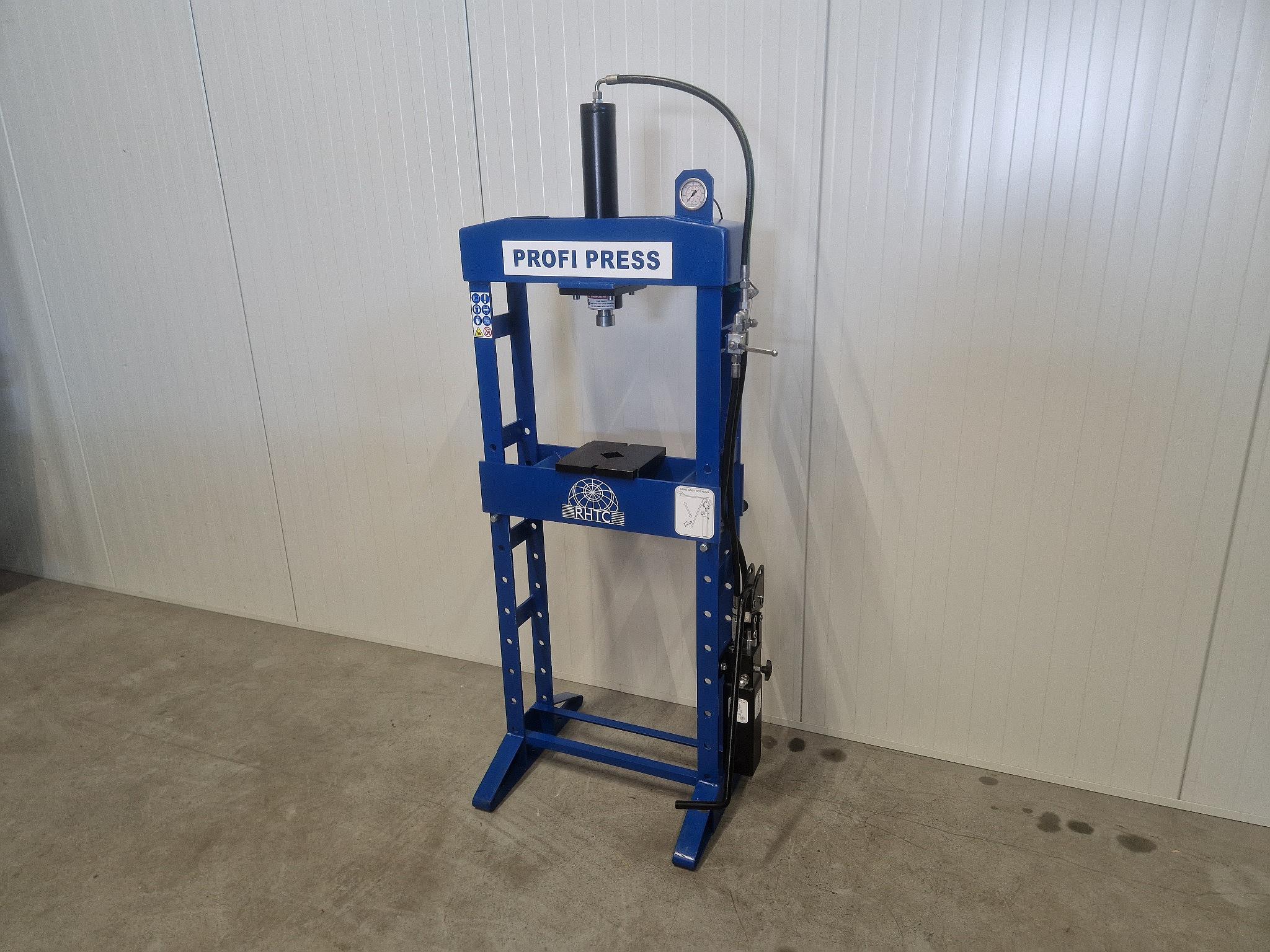 Werkplaatspers 15 ton handbediend, fabr. RHTC - type HF2 (demomachine)
